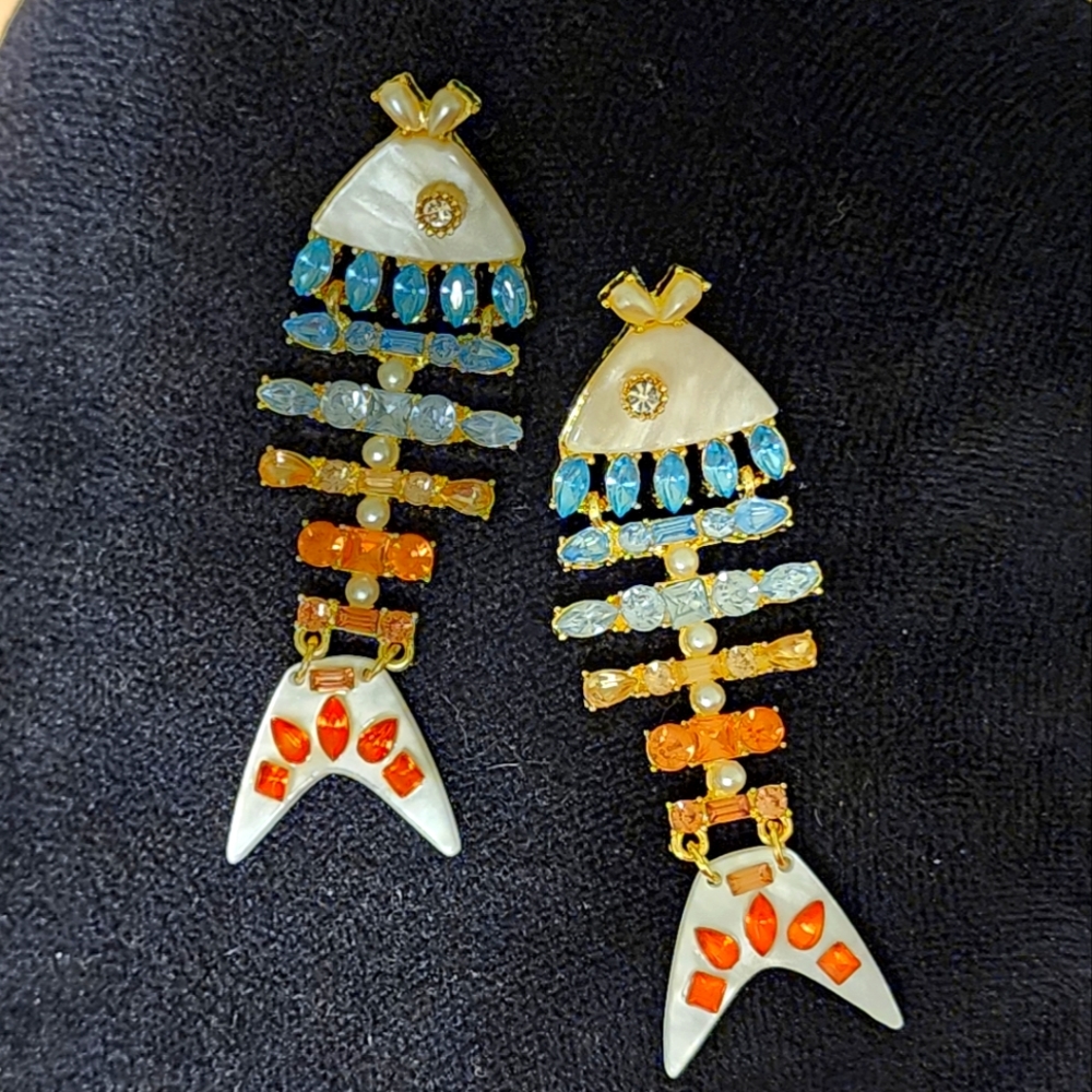 SUGARFIX by BaubleBar rhinestone fishbone Dangle Earrings